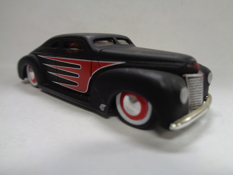 Illustration for article titled FORD FRIDAY - 1940 FORD FROM THE ROAD RAT SERIES BY JADA